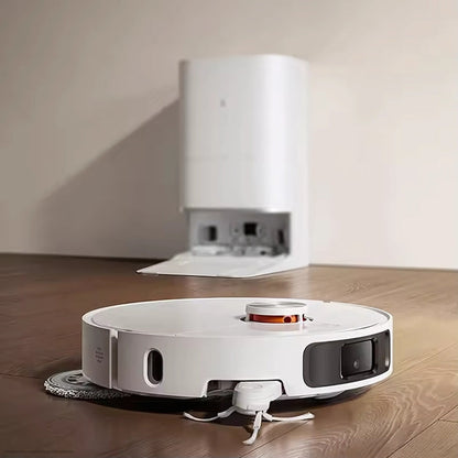 Aqua 10 Ultra Roller Robot Vacuum Cleaner and Mop I Dreame